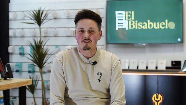 Entrevista de El Bisabuelo a Javi Lima en la tienda